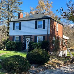 Seamless Aluminum Gutter Installation