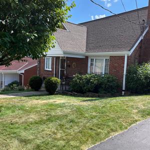 Seamless Aluminum Gutter Installation